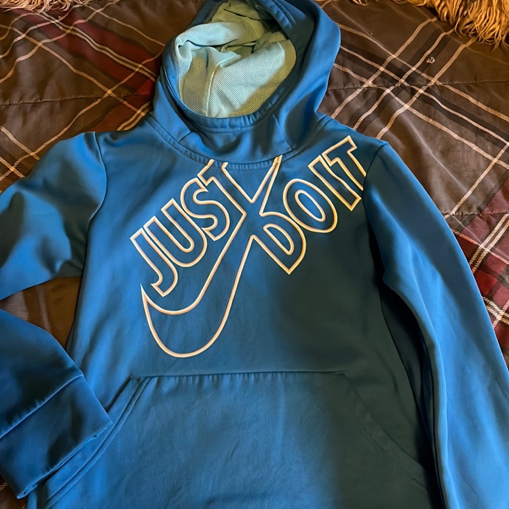 NWOT kids unisex hoodie.